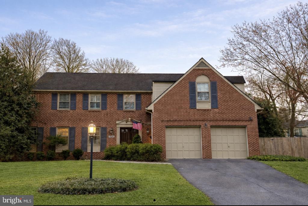 11604 HITCHING POST LANE