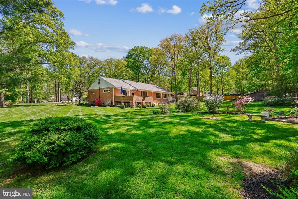 4318 PINETREE ROAD
