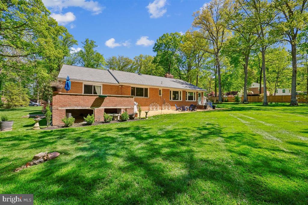 4318 PINETREE ROAD