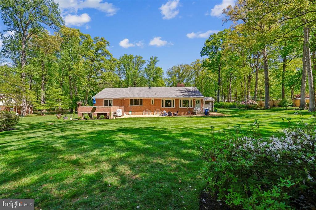 4318 PINETREE ROAD