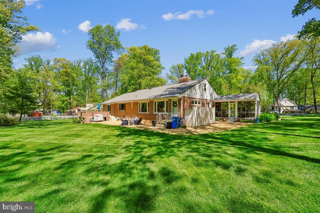 4318 PINETREE ROAD