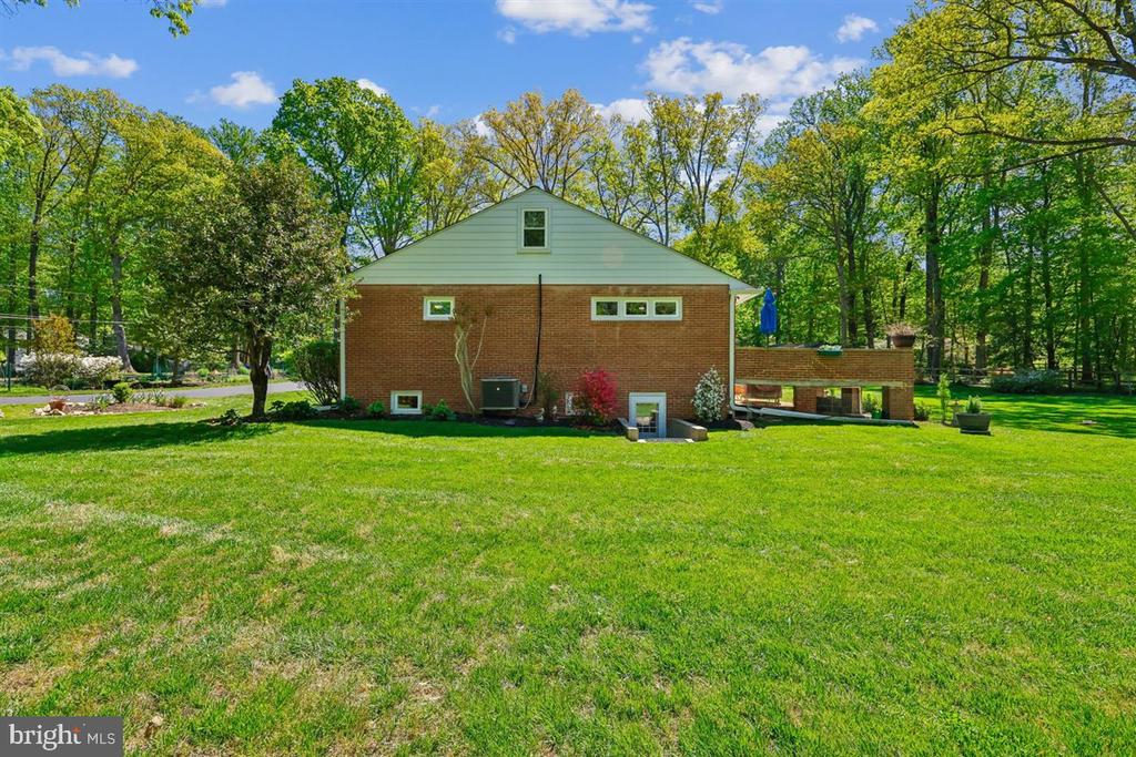 4318 PINETREE ROAD