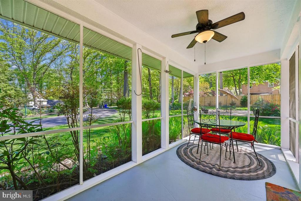 4318 PINETREE ROAD