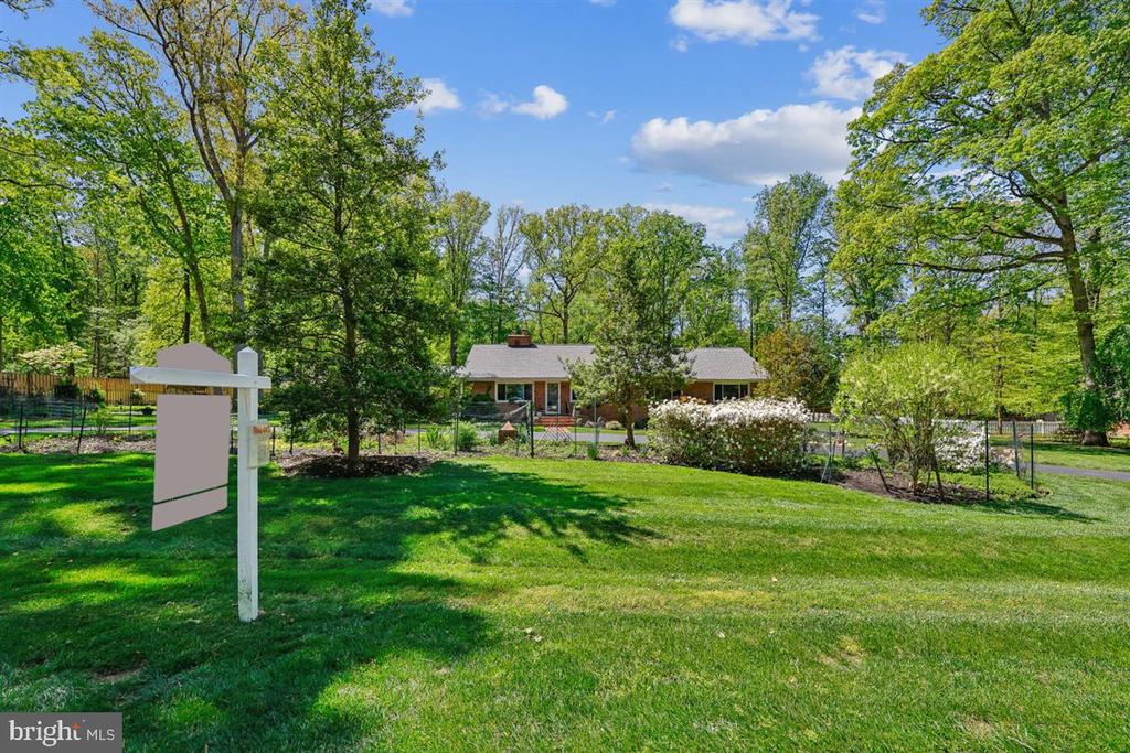 4318 PINETREE ROAD