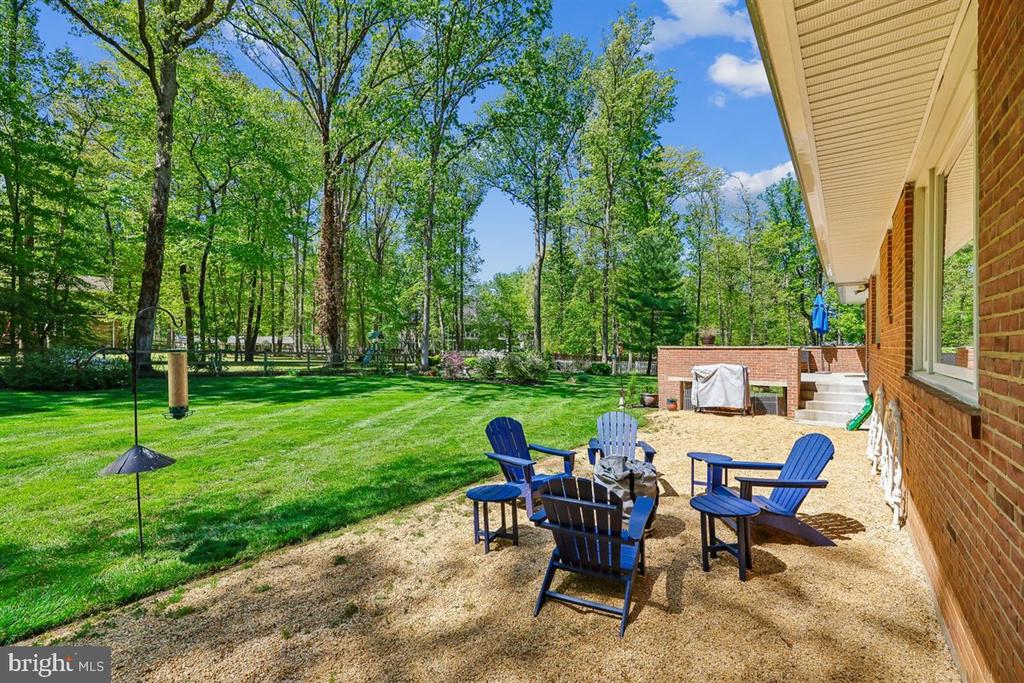 4318 PINETREE ROAD