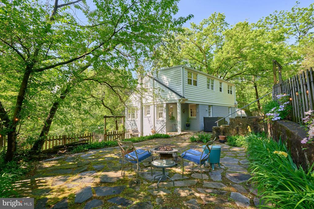 107 SOUTHWOOD AVENUE