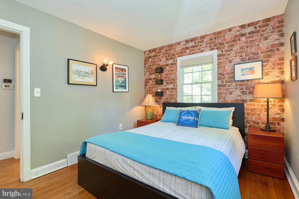 107 SOUTHWOOD AVENUE