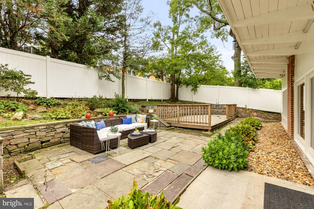 1907 FOREST DALE DRIVE