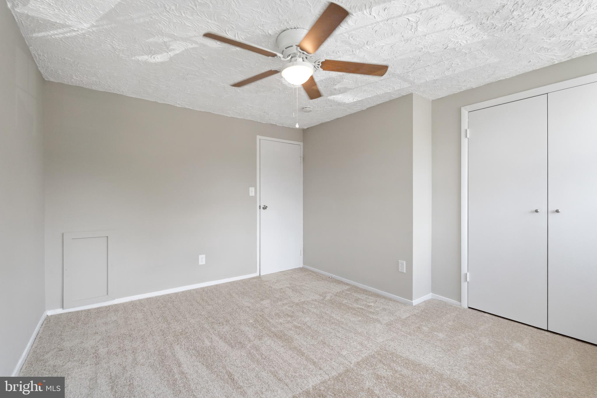 1935 DUTCH VILLAGE DRIVE Unit: I-247