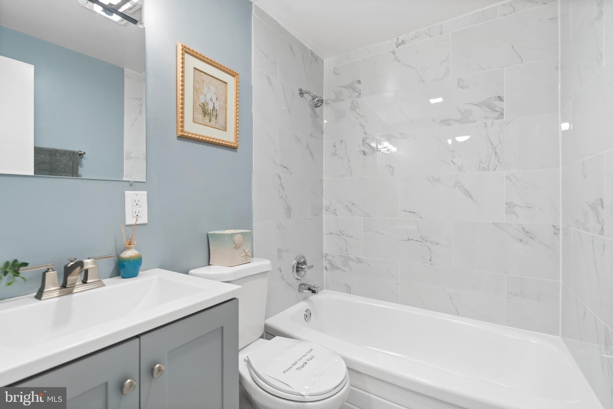 1935 DUTCH VILLAGE DRIVE Unit: I-247