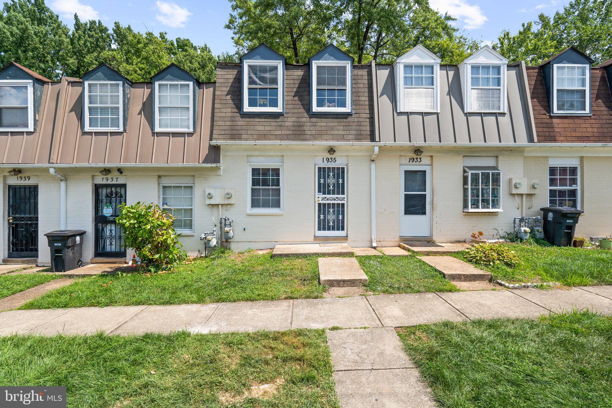 1935 DUTCH VILLAGE DRIVE Unit: I-247