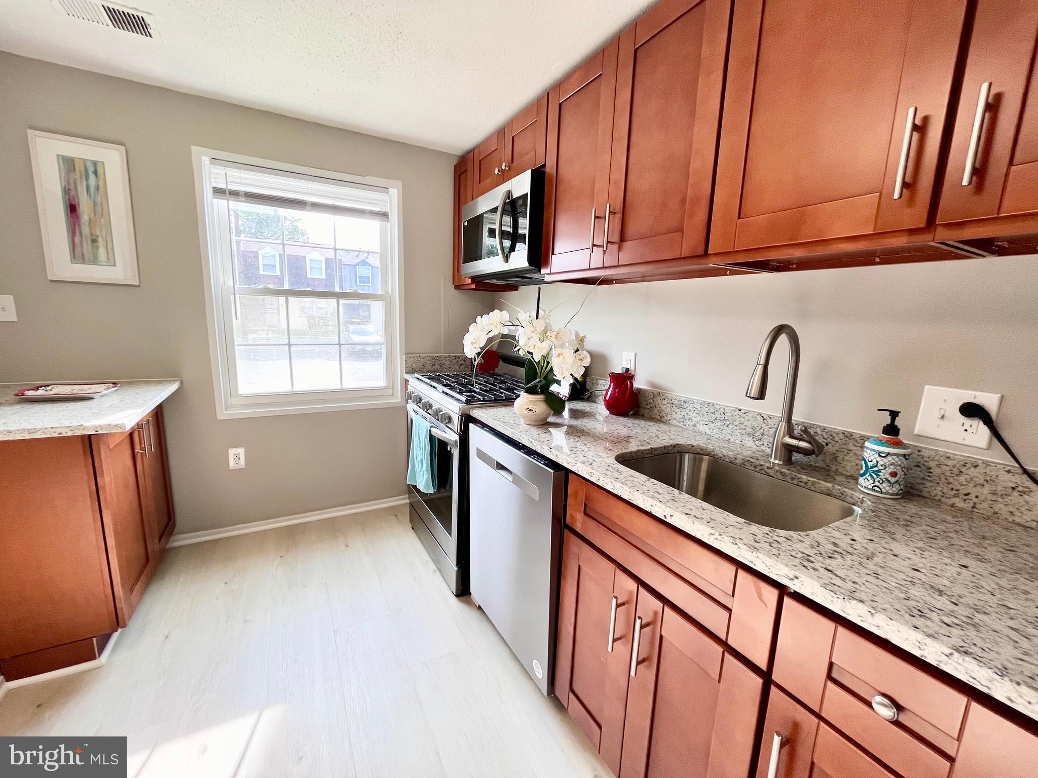 1935 DUTCH VILLAGE DRIVE Unit: I-247