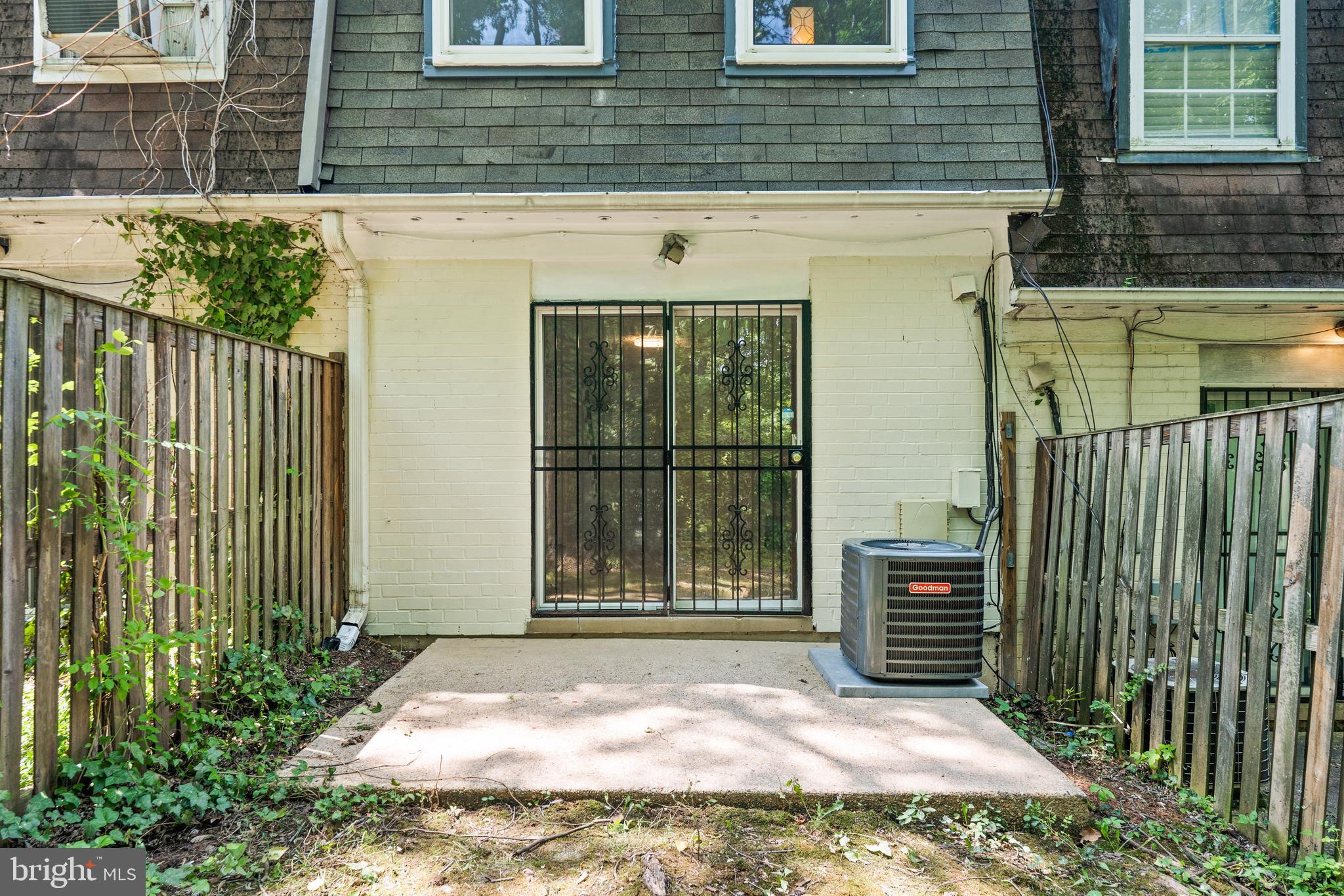 1935 DUTCH VILLAGE DRIVE Unit: I-247