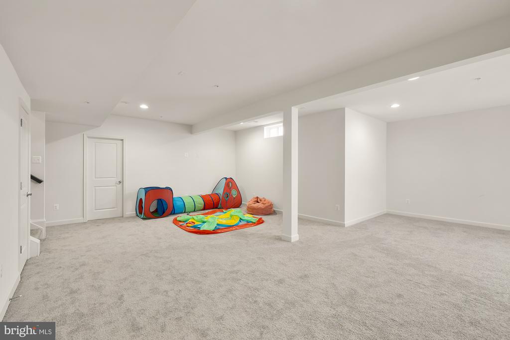 11108 King Gallahan Ct