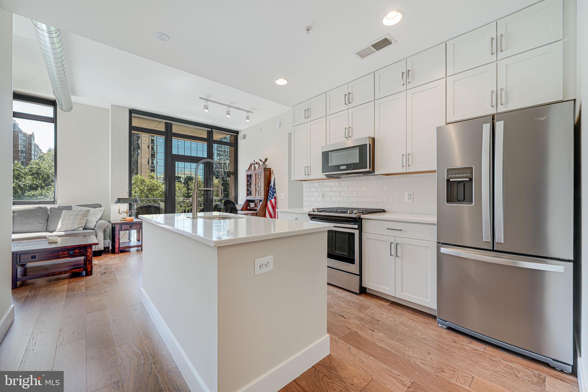 2000 CLARENDON BOULEVARD 307