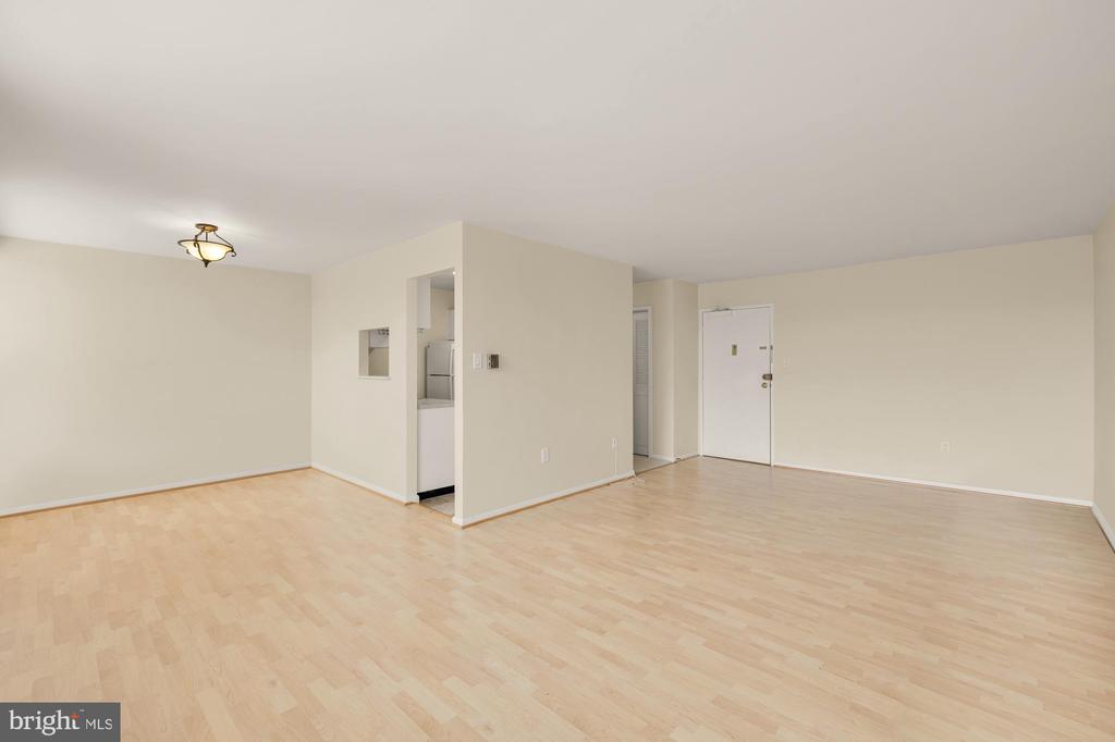 4390 LORCOM LANE 503