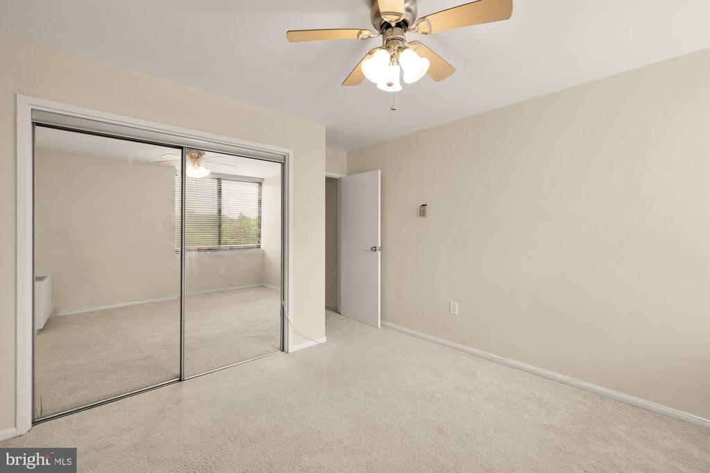 4390 LORCOM LANE 503