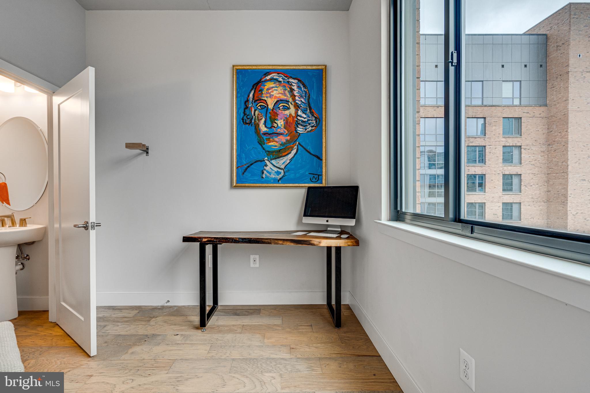 2000 CLARENDON BOULEVARD 901