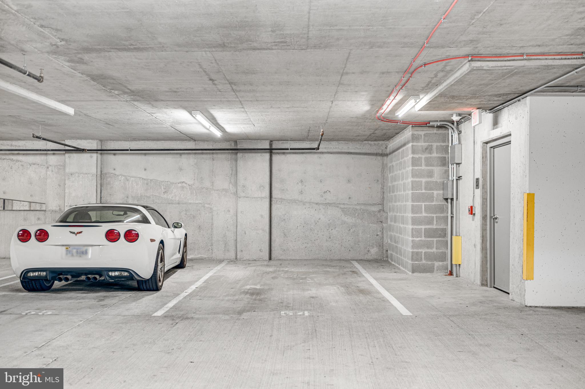 2000 CLARENDON BOULEVARD 901