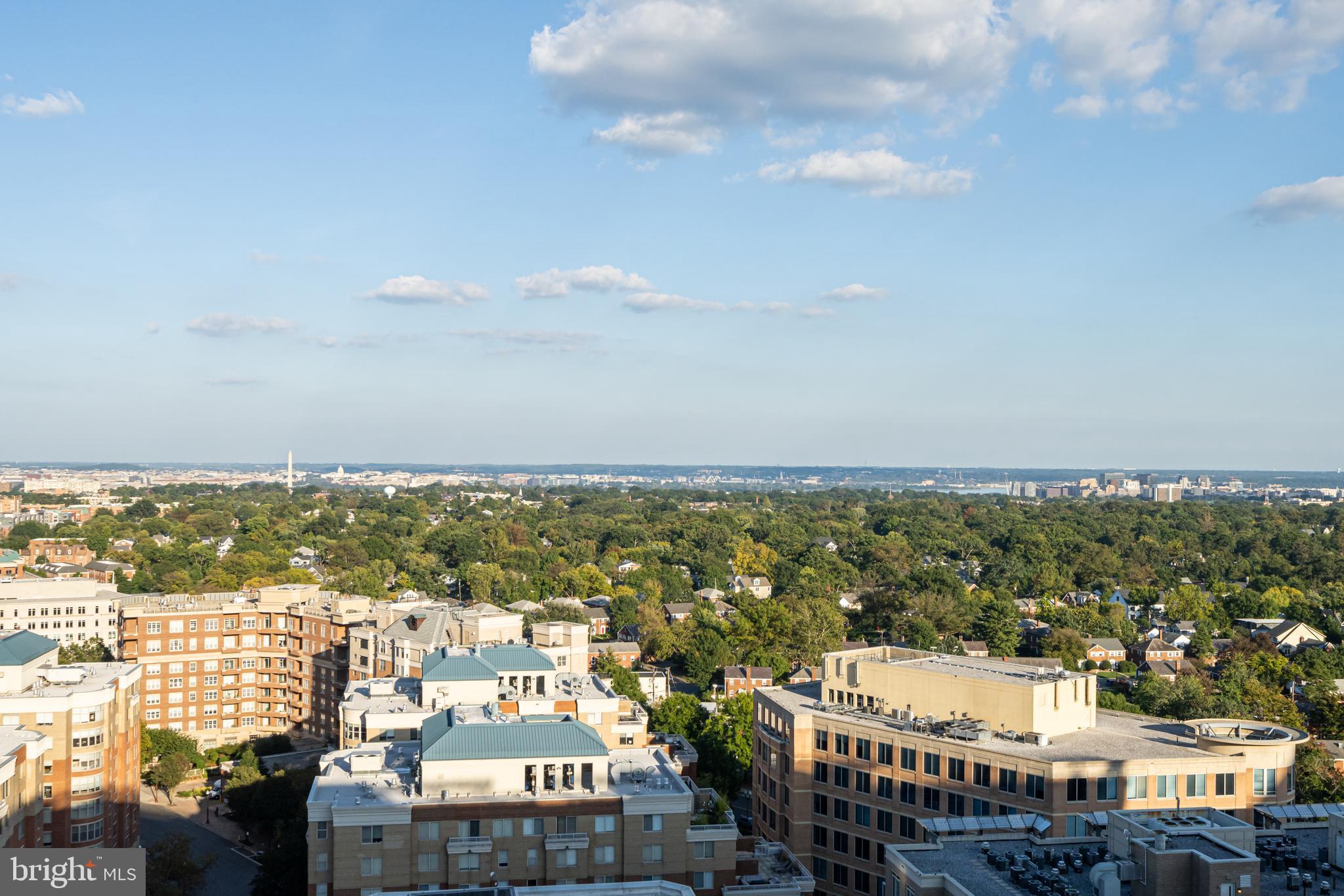 888 N QUINCY STREET 2008