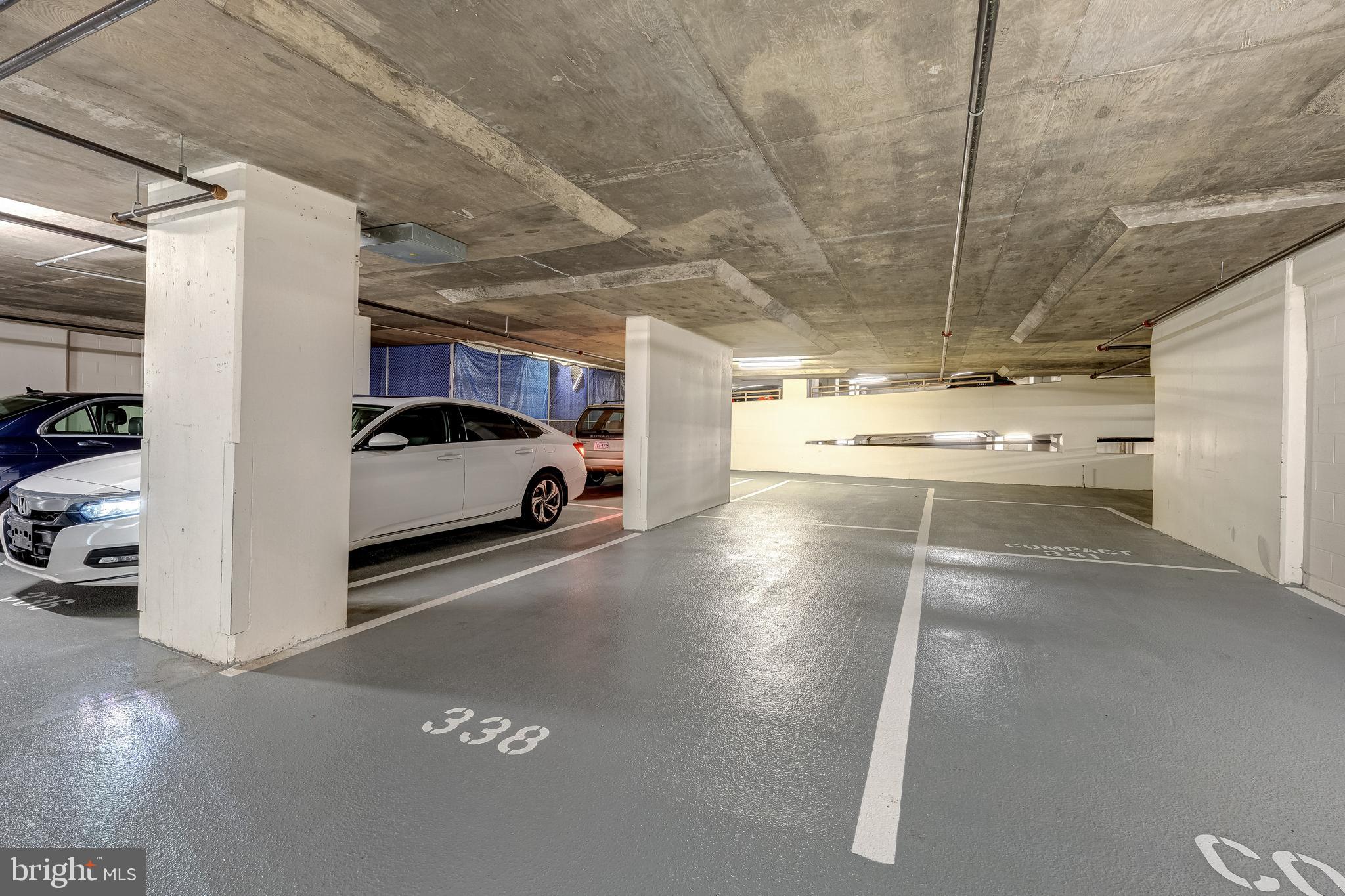 888 N QUINCY STREET 2008