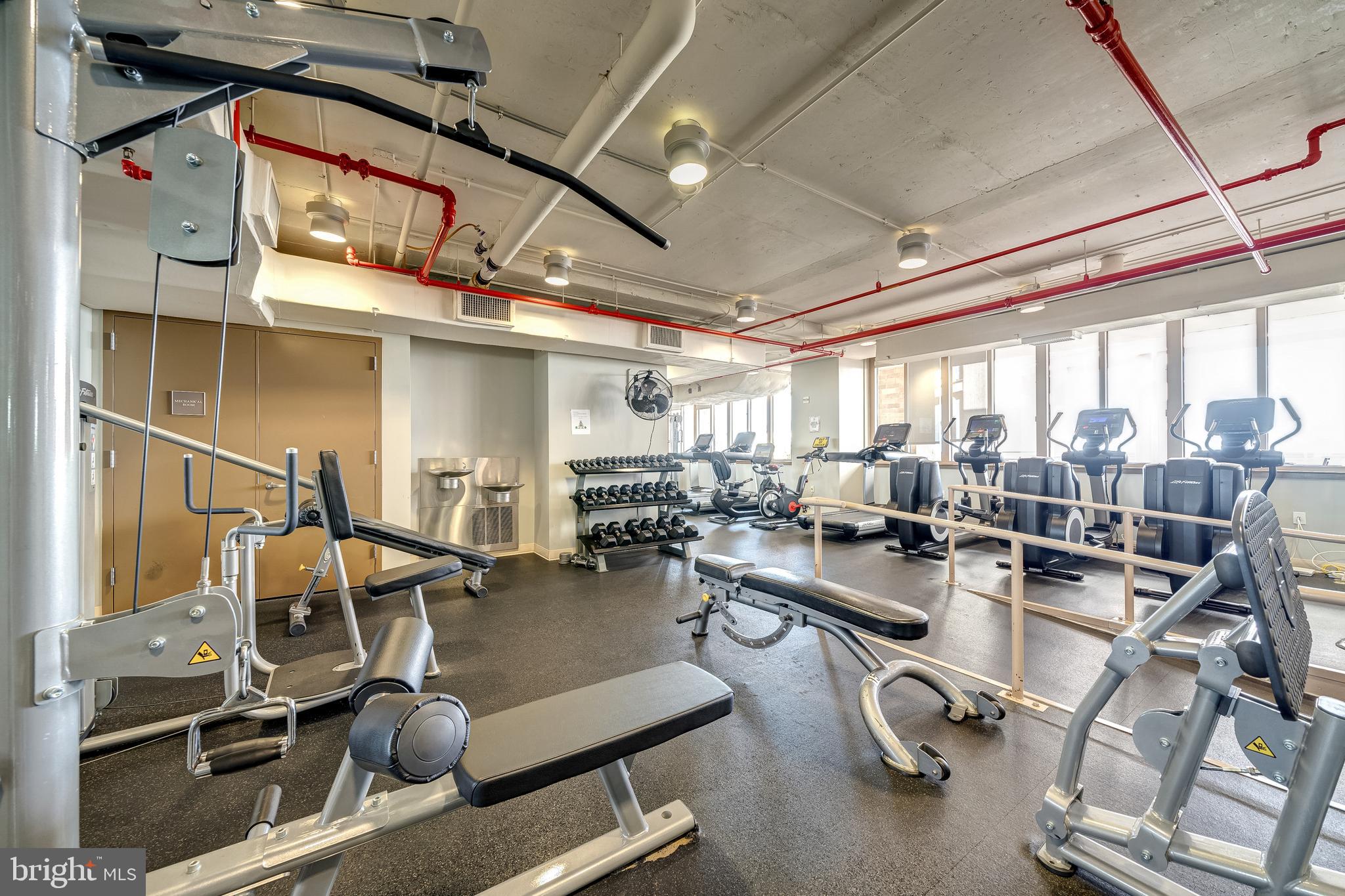 888 N QUINCY STREET 2008