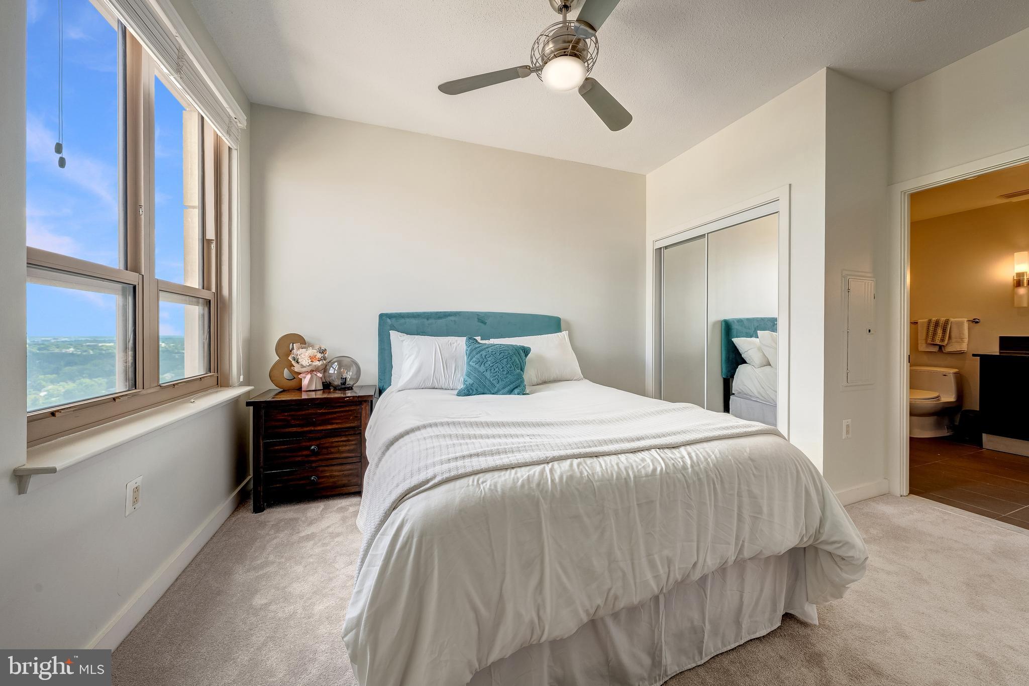 888 N QUINCY STREET 2008