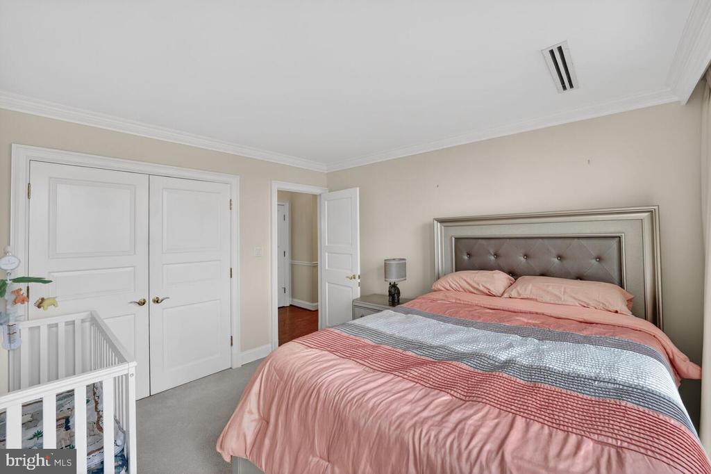 1300 ARMY NAVY DRIVE PH3