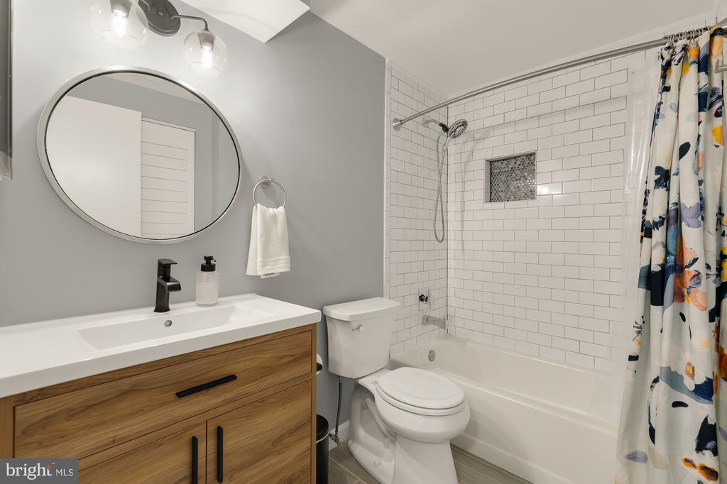 48 N BEDFORD STREET Unit: 48B
