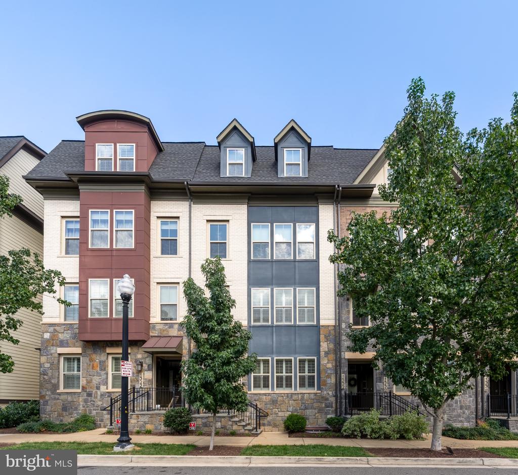 1326 S ROLFE STREET