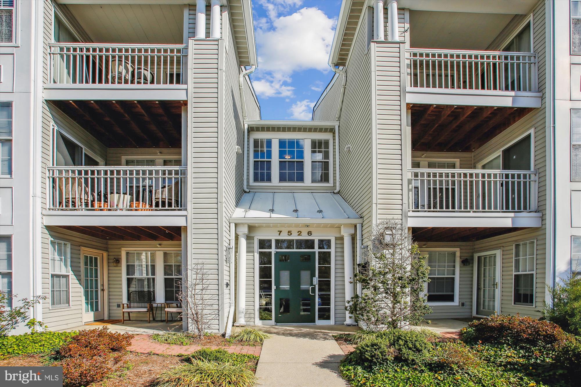 7526-G Coxton Ct #67