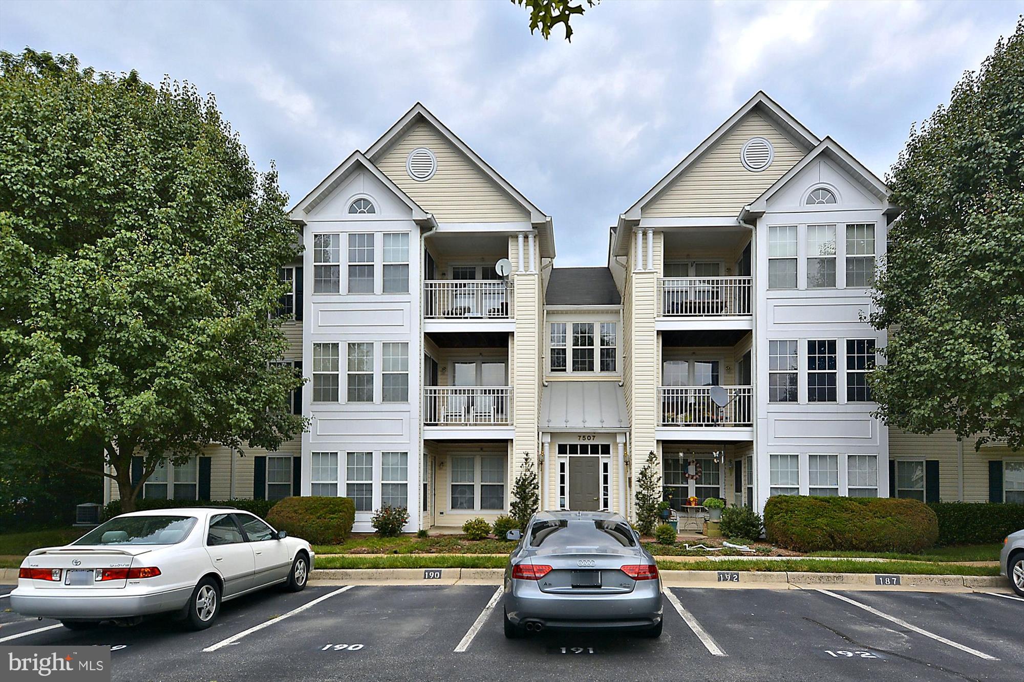 7526-G Coxton Ct #67
