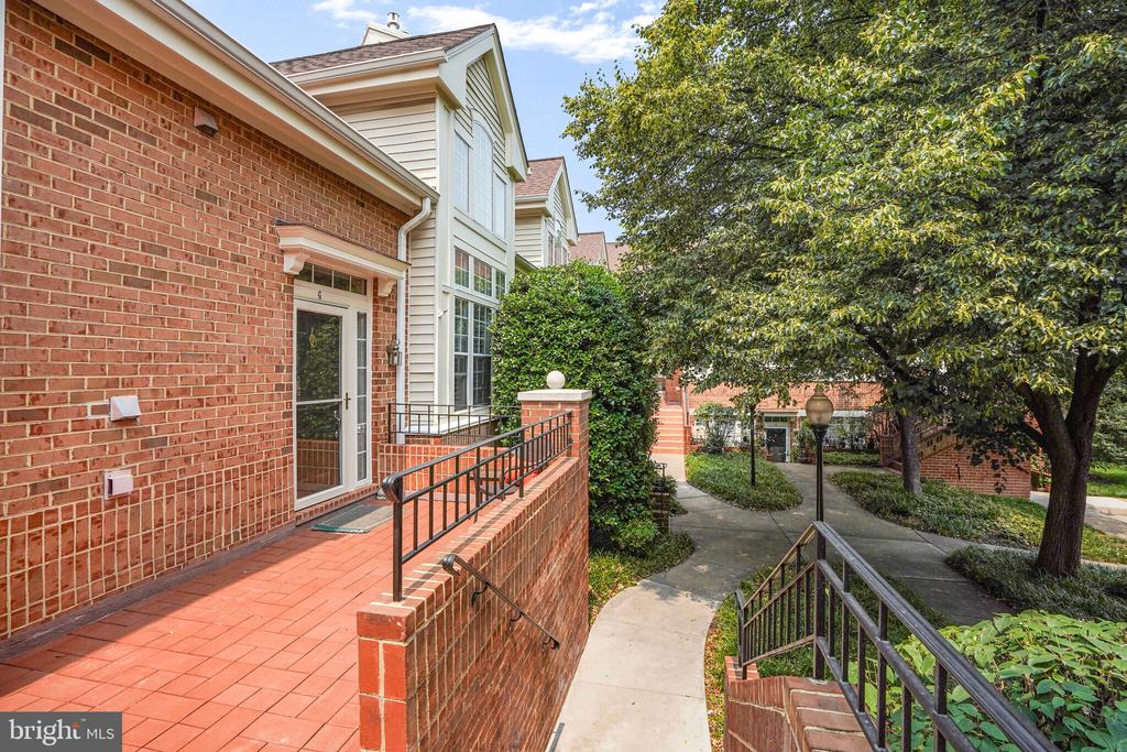 7023 HAYCOCK ROAD G