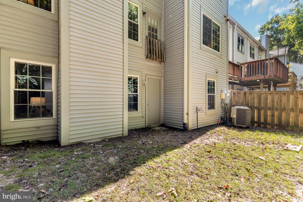 10224 FAIRE COMMONS COURT