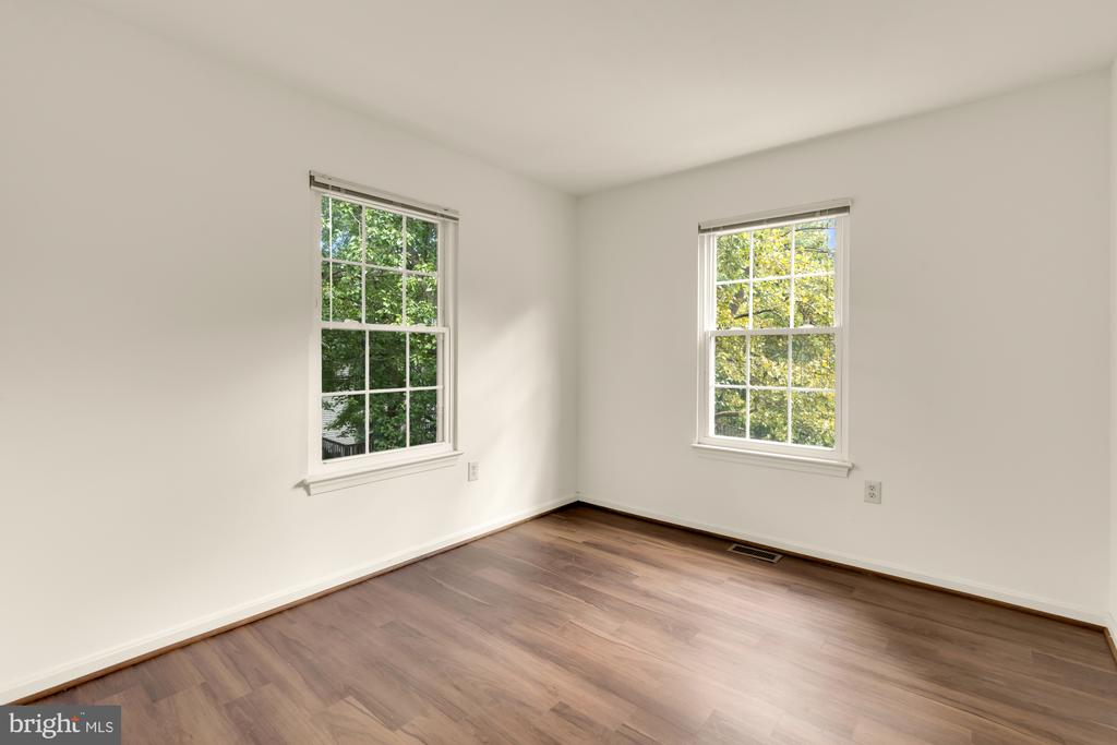 10224 FAIRE COMMONS COURT