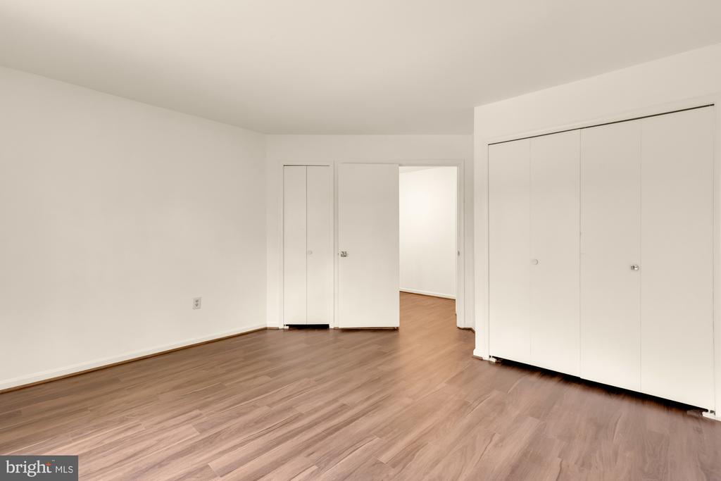 10224 FAIRE COMMONS COURT