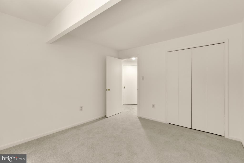 10224 FAIRE COMMONS COURT