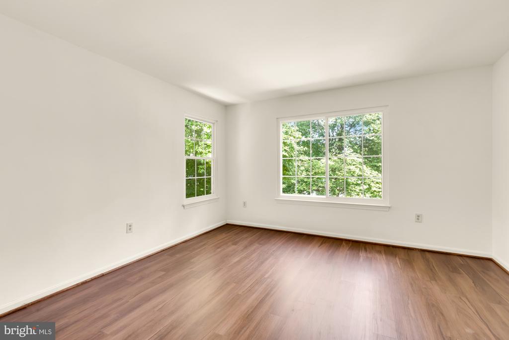 10224 FAIRE COMMONS COURT