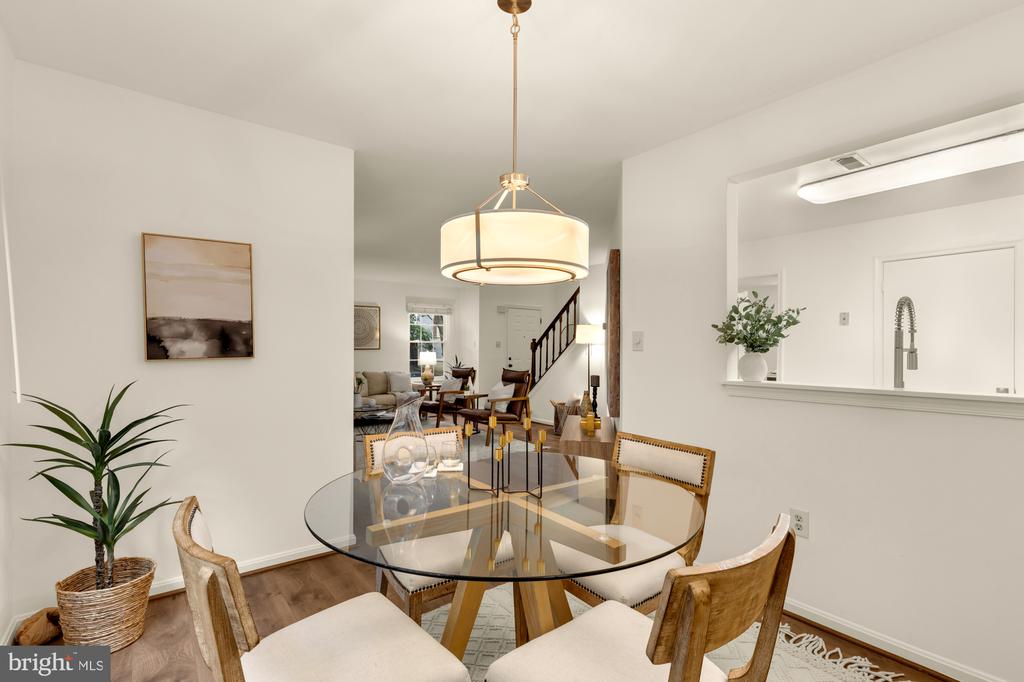 10224 FAIRE COMMONS COURT