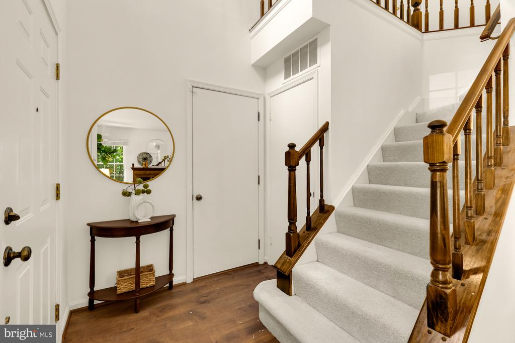 10224 FAIRE COMMONS COURT