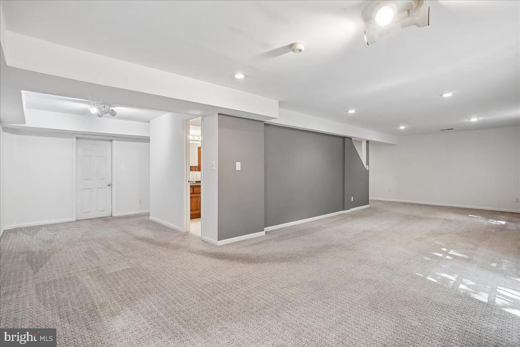 2302 CONCERT COURT