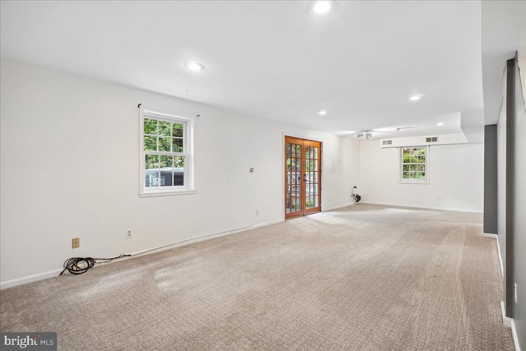 2302 CONCERT COURT