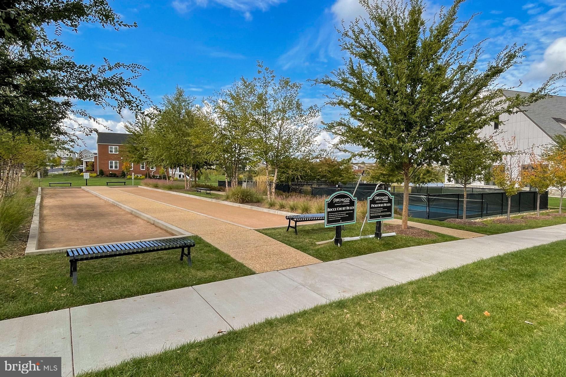 23599 Golden Embers Sq