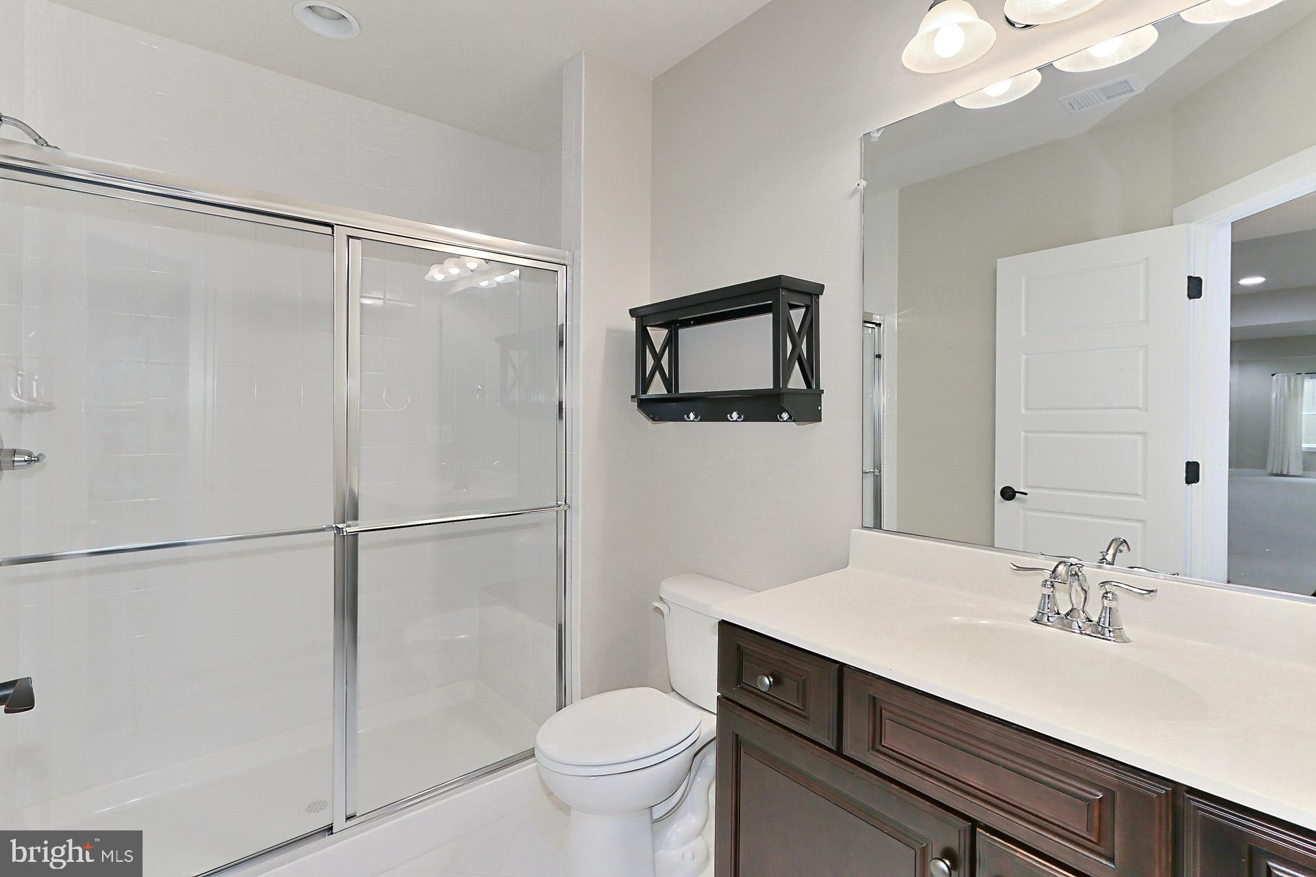 23599 Golden Embers Sq