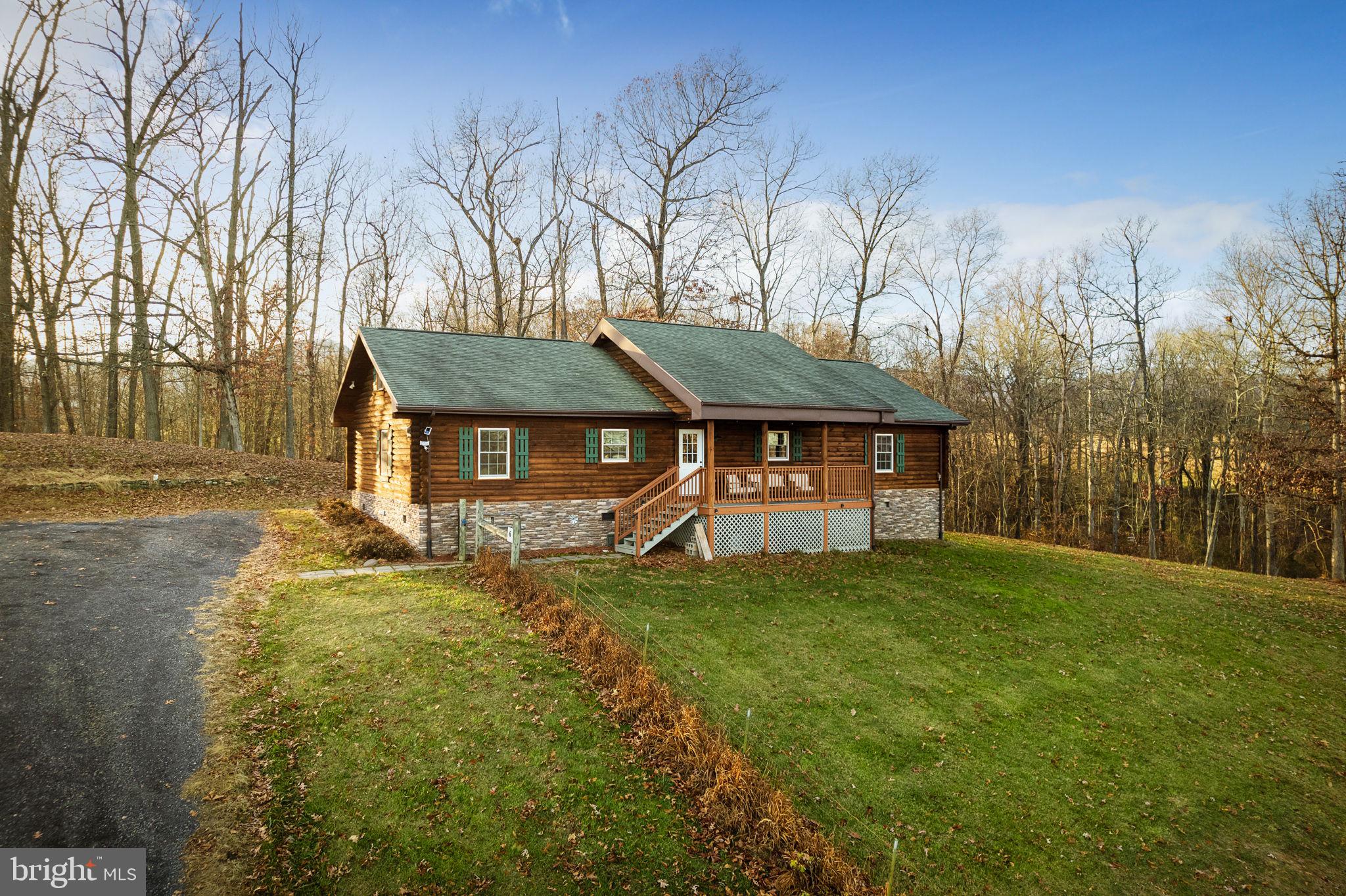 6 Oaklands Pond Ln.