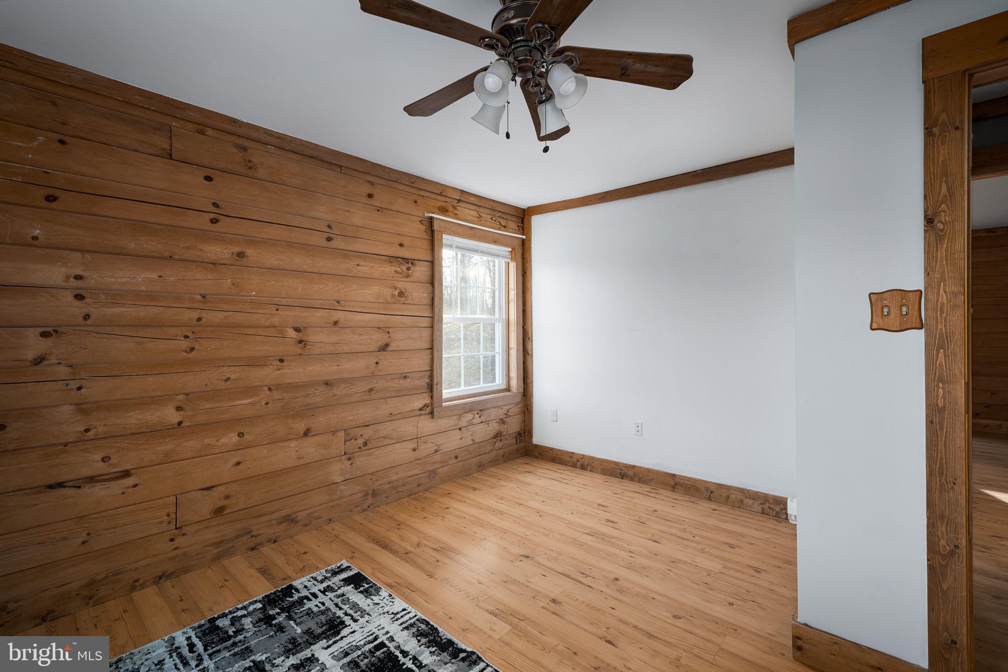 6 Oaklands Pond Ln.