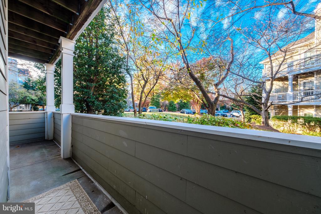 1712 LAKE SHORE CREST DRIVE 12