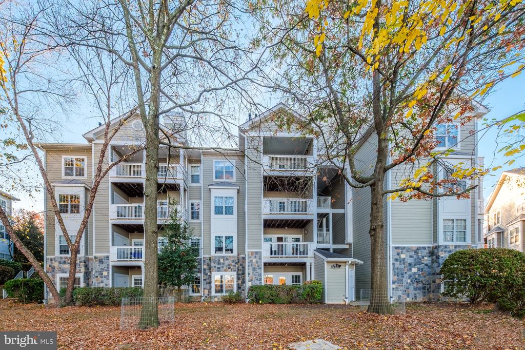1712 LAKE SHORE CREST DRIVE 12