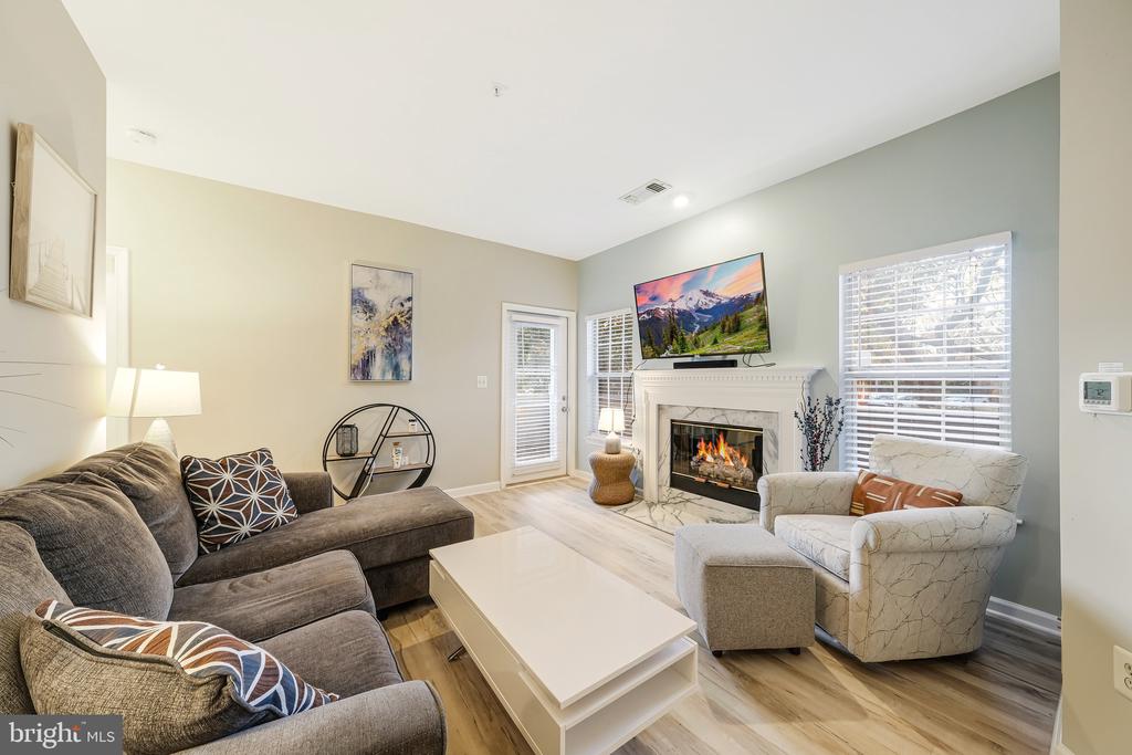 1712 LAKE SHORE CREST DRIVE 12