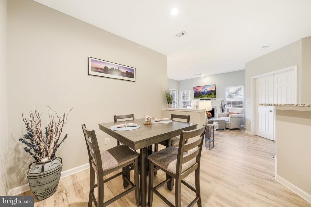 1712 LAKE SHORE CREST DRIVE 12